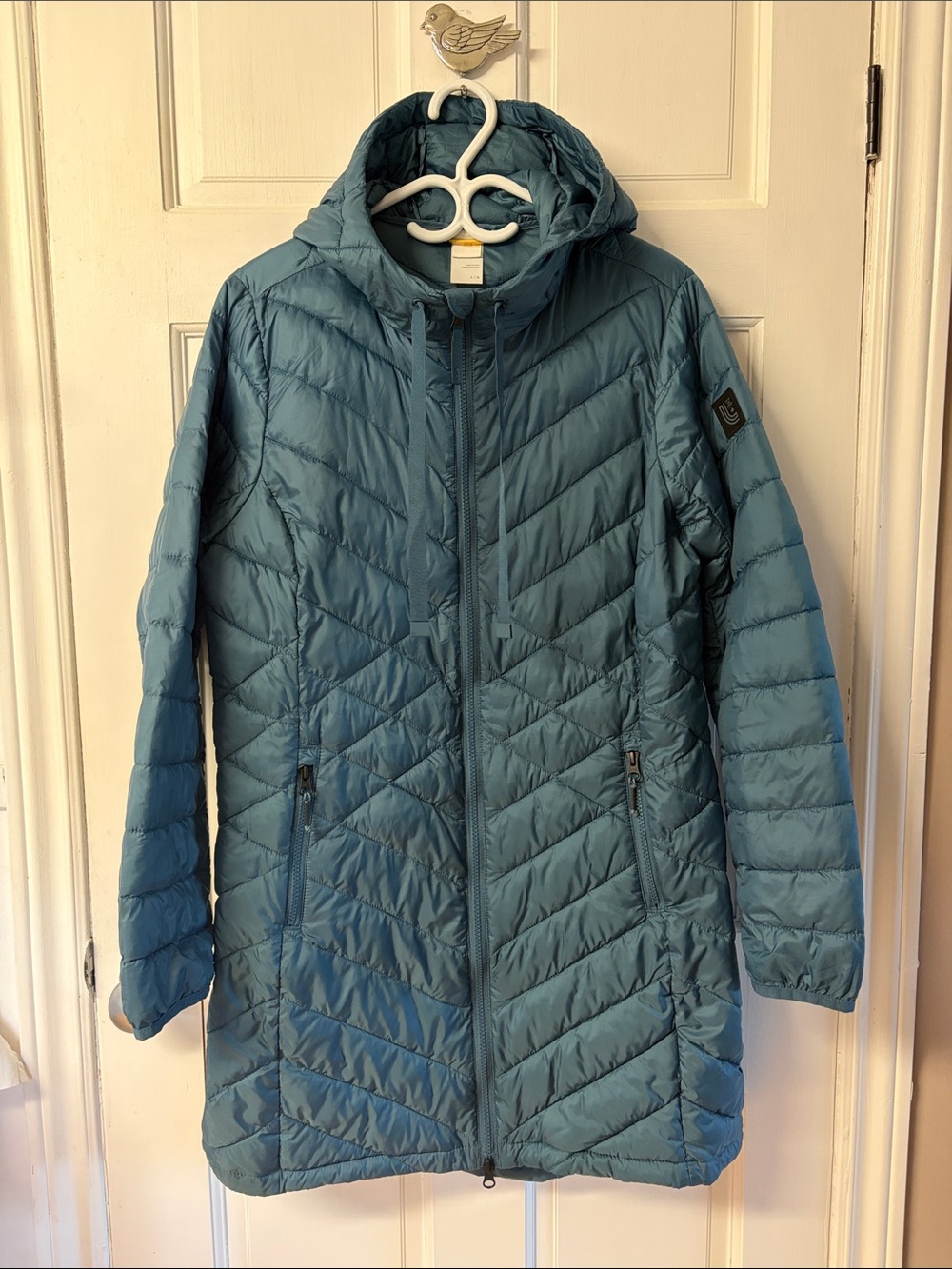 LOLË Women’s Claudia Quilted Packable Long Puffer Jacket in teal size large